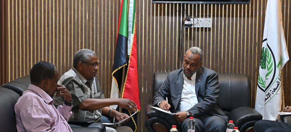 الصحة الإتحادية تدعو لإطلاق مشاريع منتجة لإستقرار العاملين بالقطاع